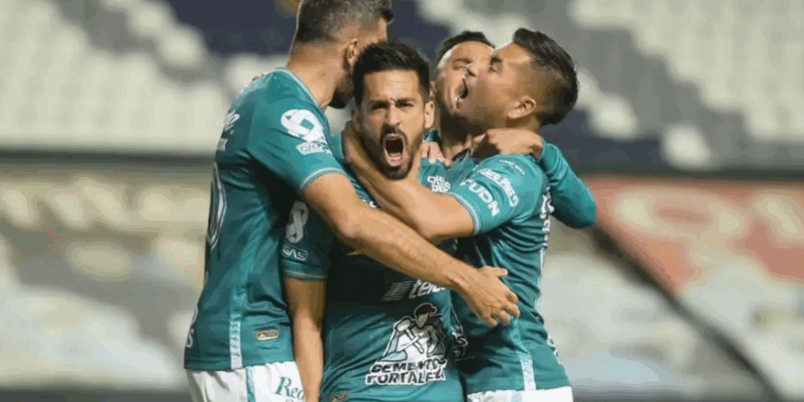 Fernando Navarro lanza colecta para salvar la vida de su hijo Emilio - SoyFiera.com