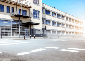 Hailey Bieber celebra en Instagram el primer cumpleaños de su hijo, Jack Blues