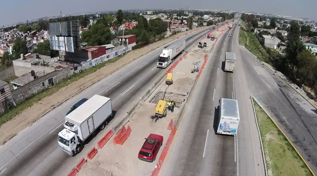 Caen 35% las denuncias por robo a transportistas en carreteras poblanas