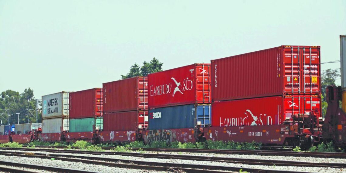 Empresarios y autoridades de Jalisco urgen priorizar la vía férrea de carga a Aguascalientes