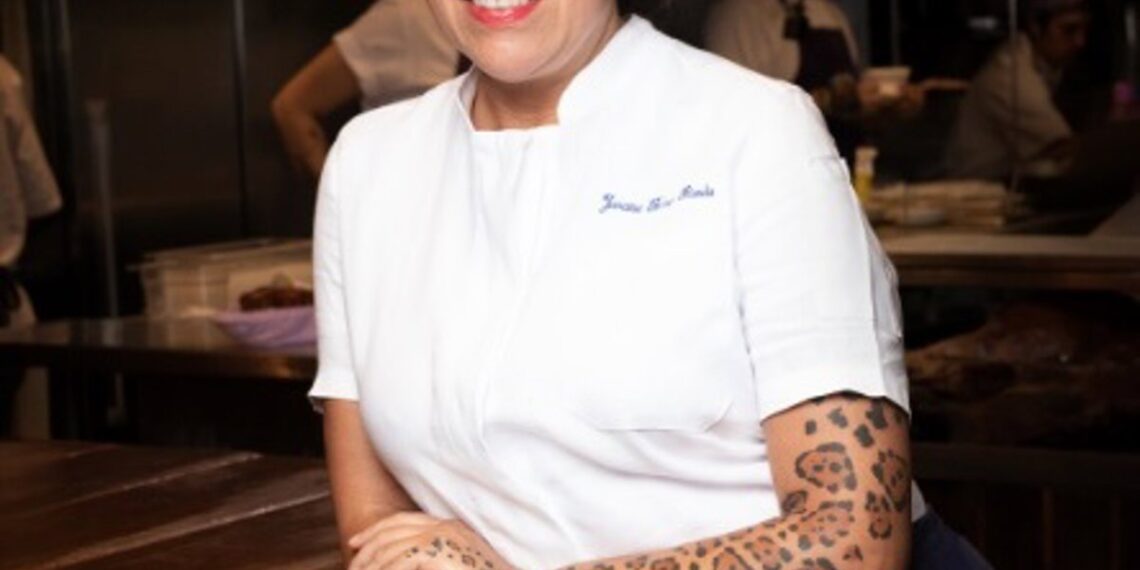 La chef brasileña Janaína Torres se convierte en madrina del nuevo crucero Celebrity Xcel. – Dimension Turistica Magazine