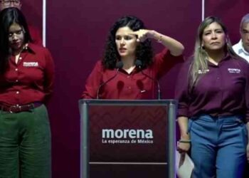 Luisa Alcalde denuncia a Samuel García por gastos excesivos con fondos públicos y apoya a sus correligionarios morenistas.