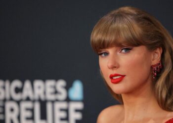 Meta creó chatbots coquetos de Taylor Swift y otras famosas sin permiso