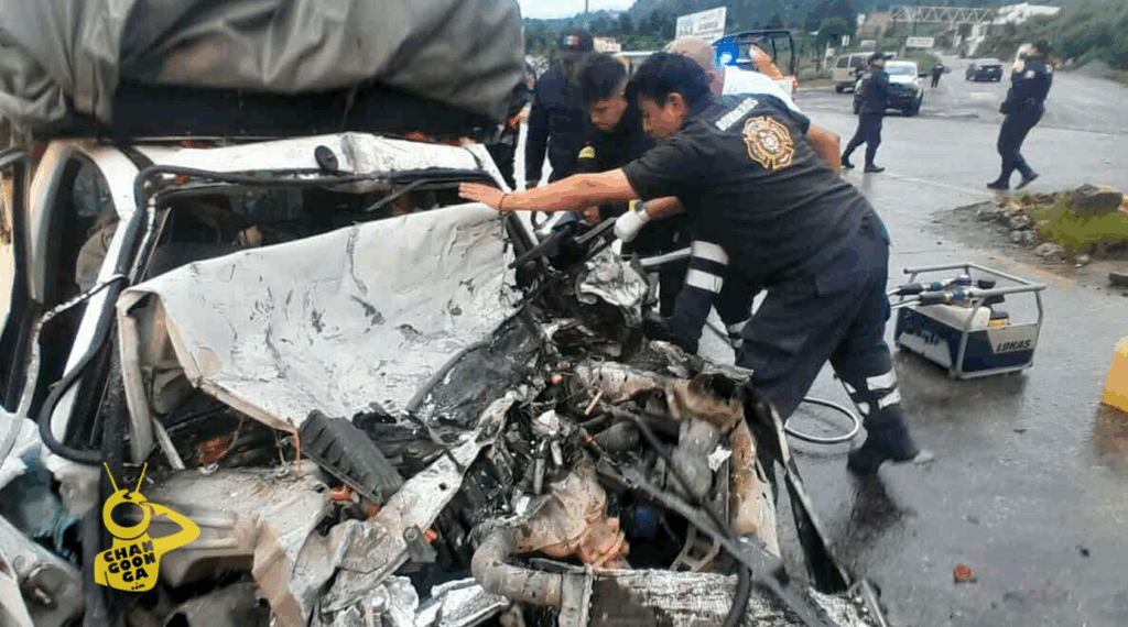 #Michoacán Trágico Accidente Entre Camioneta Y Camión Torton Deja 1 Herido En Zitácuaro - Changoonga.com