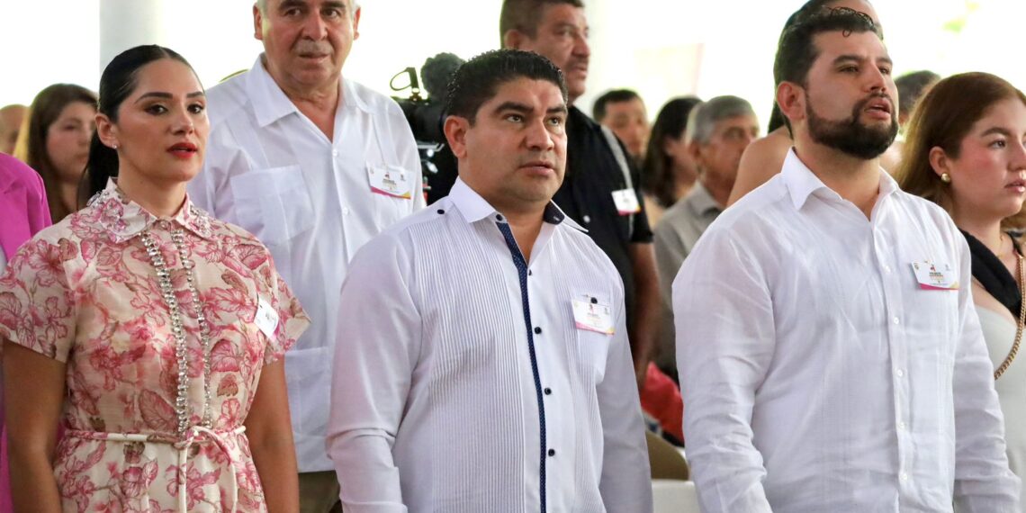 #Michoacán Reconoce Octavio Ocampo Desarrollo Y Estabilidad En Gobierno De Tuzantla - Changoonga.com