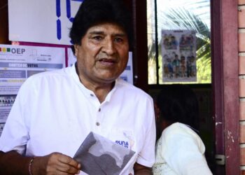 Evo Morales descalifica elecciones en Bolivia por falta de "legitimidad"