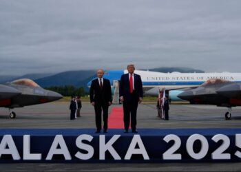 Cronología de la cumbre de Trump y Putin en Alaska en imágenes