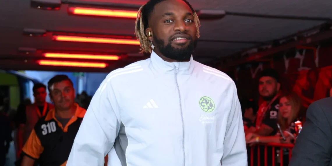 Allan Saint-Maximin en su debut