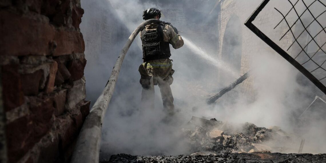 Al menos 6 muertos por ataques rusos con misiles y drones en Ucrania