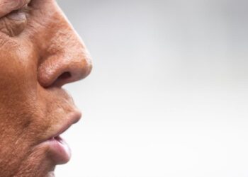 Trump planea aumento gradual de su arancel a productos farmacéuticos hasta llegar al 250%