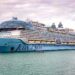Vacacionista sufre lesiones tras accidente en tobogán de un crucero.