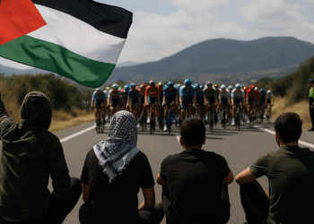 La Jornada - Manifestación pro Palestina frena la Vuelta a España