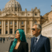 Karol G deslumbra en el Vaticano con un elegante atuendo al cantar junto a Andrea Bocelli. – Dimension Turistica Magazine