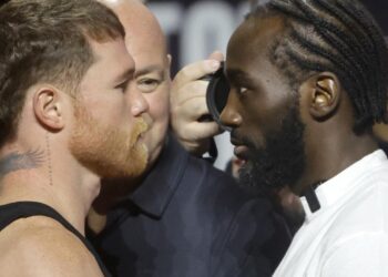 "Canelo" Álvarez pone en juego su legado en una megapelea contra el invicto Crawford