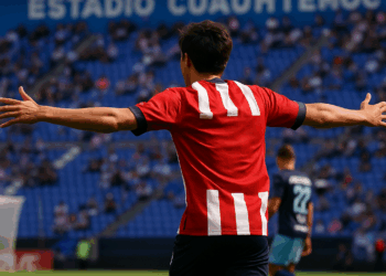 Chivas muestra contundencia y se lleva el triunfo del Cuauhtémoc