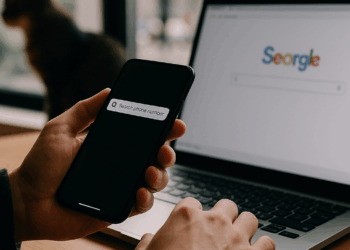 How to perform a reverse phone number lookup