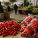 La razón por la que una ingeniera en alimentos no recomienda guardar los chiles tatemados dentro de una bolsa de plástico
