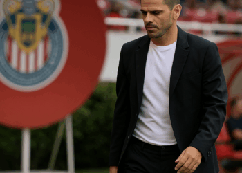 Fernando Gago se restó importancia en su reencuentro con Chivas