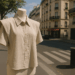 Las camisas con hombreras de los 80 están de regreso y así se llevan de acuerdo a las pasarelas de Otoño-Invierno 2025