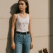 Lily Collins Se Sumergió en el Minimalismo de los 90 en Calvin Klein – Dimension Turistica Magazine