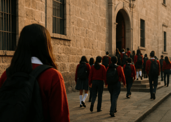 #Morelia Encabeza Alfonso Arranque De Ciclo Escolar En Secundaria Federal No. 1 - Changoonga.com