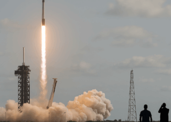 A SpaceX Falcon 9 rocket lifts off from launch pad 40 at the Cape Canaveral Space Force Station in Florida.