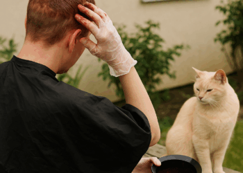 después de un mal corte que lo llevó a raparse, ahora debuta un llamativo color en su cabello