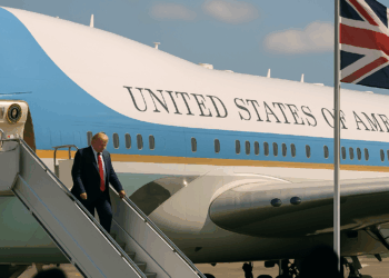Trump aterriza en Reino Unido para su segunda visita de Estado