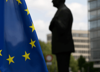 EU amenaza con tomar medidas contra los extranjeros que elogien el asesinato de Kirk