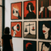Una Celebración Visual de los Editoriales Audaces de Bold: La Maestría en Diseño de Set de Piers Hanmer