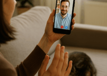 la videollamada que transformó su vida después de 9 años en cruceros en Argentina. – Dimension Turistica Magazine