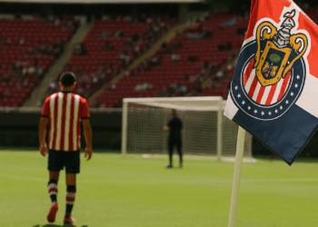 Chivas gana en casa a Necaxa