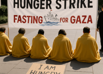 Activistas de la Flotilla en huelga de hambre, Exteriores confirma el pago de los vuelos a España