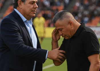 Carlos Hermosillo aplaude la decisión de Nacho Ambriz y revela qué equipo lo quiso antes del León