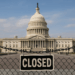 Porque el Gobierno Estadounidense cierra sus puertas y funciona a medias