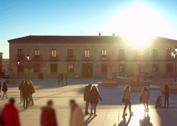 Frente frío se despide de México y deja un clima soleado con chubascos y viento