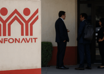 Por retraso en las metas, en Palacio se vuelve a hablar de la salida de Romero del Infonavit