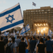 FOTOS: Los israelíes celebran en la Plaza de los Rehenes la llegada de los últimos cautivos de Hamás