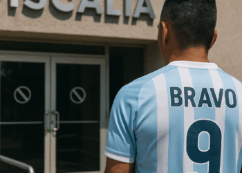 Hay dos denuncias archivadas contra Omar Bravo