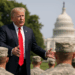 Trump ordena pagar sueldos a militares de Estados Unidos pese a parálisis presupuestaria