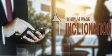 Alza del salario mínimo en economía estancada dificultará tener inflación en el objetivo: Heath