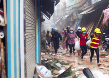 El tifón Kalmaegi traslada la destrucción a Vietnam mientras el número de muertos en Filipinas se acerca a 200