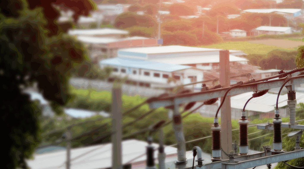 Improcedente, recurso contra Ley Eléctrica