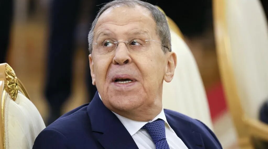 El Kremlin insiste en que el ministro de Exteriores, Serguéi Lavrov, sigue al frente de la diplomacia rusa