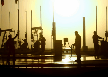 OPEP mantendrá nivel global de producción de crudo hasta 2026: Sener