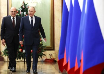 Una explosión en Moscú mata a tres personas y un funcionario dice que fue la inteligencia ucraniana