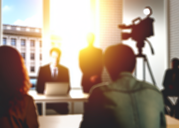 Flávio Bolsonaro pone la amnistía como condición para declinar su candidatura presidencial: "Jair Bolsonaro tiene que estar en las urnas"