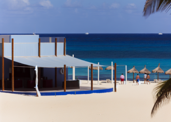 Royal Caribbean formaliza su proyecto de club de playa para Cozumel