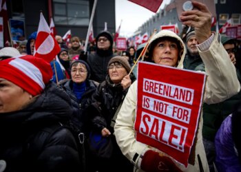 "Trump se ha vuelto loco, no nos trata con respeto y es agresivo": la diplomacia europea endurece el tono y avisa de que EEUU ha "cruzado un límite"