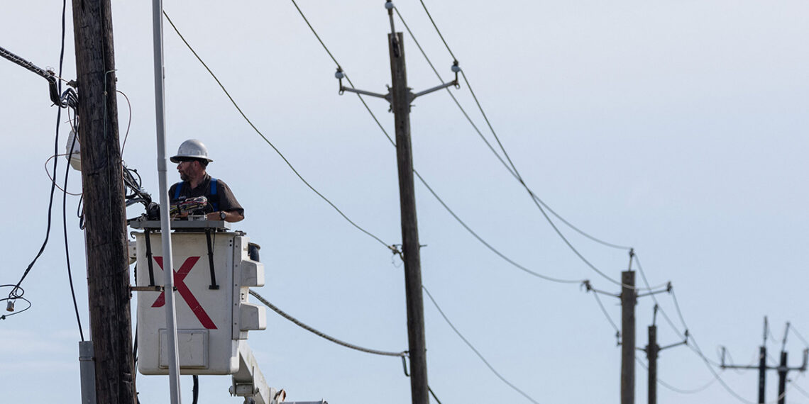 Expertos urgen inversión en energía e infraestructura por "mediocre" crecimiento en México